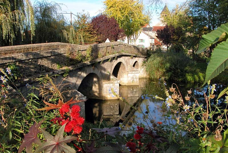 Pont XVIIIe siècle à Dommarien