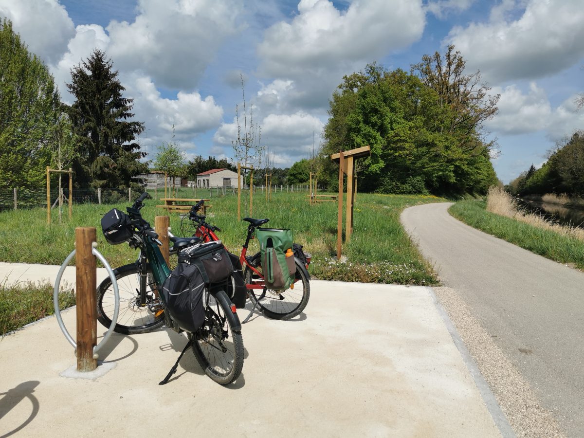 Aire de services du Canal d'Orléans à Chatenoy