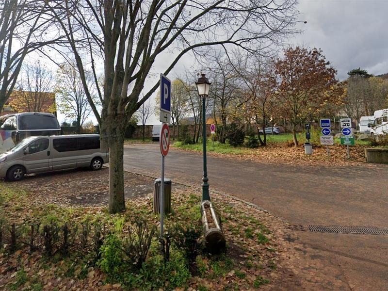 Parking bus