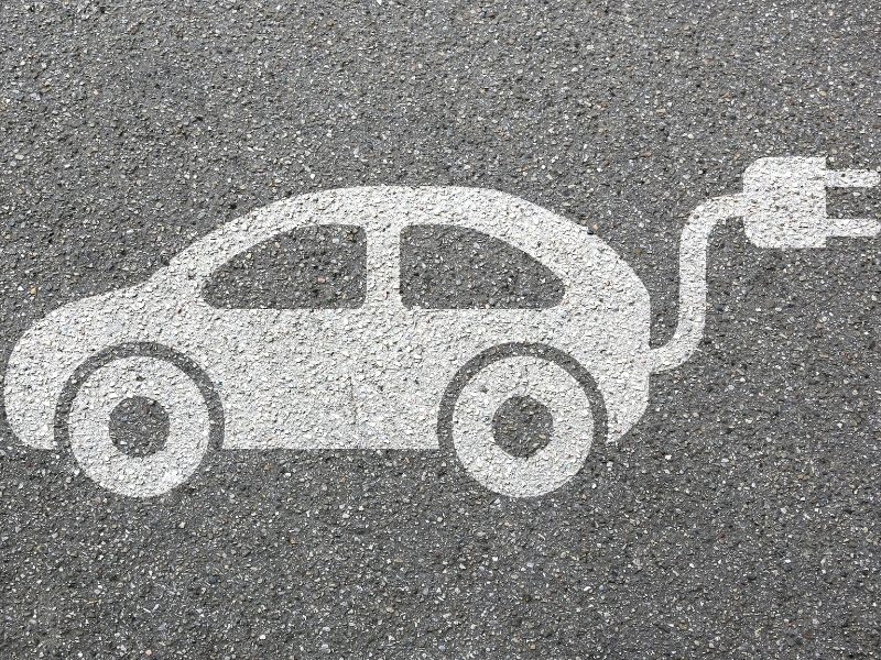 Borne recharge véhicule électrique - Monflanquin (route de Cancon)