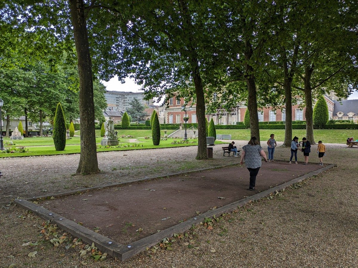 Terrain de pétanque - Jardin de l'Evêché