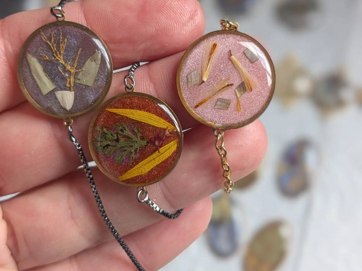 Damisèla, création bijoux avec des fleurs