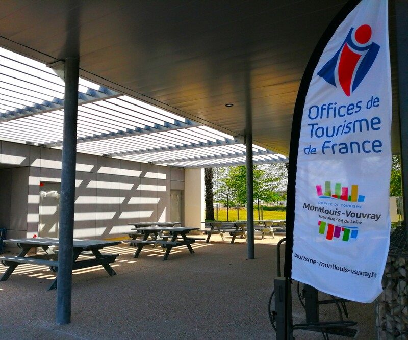 Aire de pique-nique près de l'Office de Tourisme