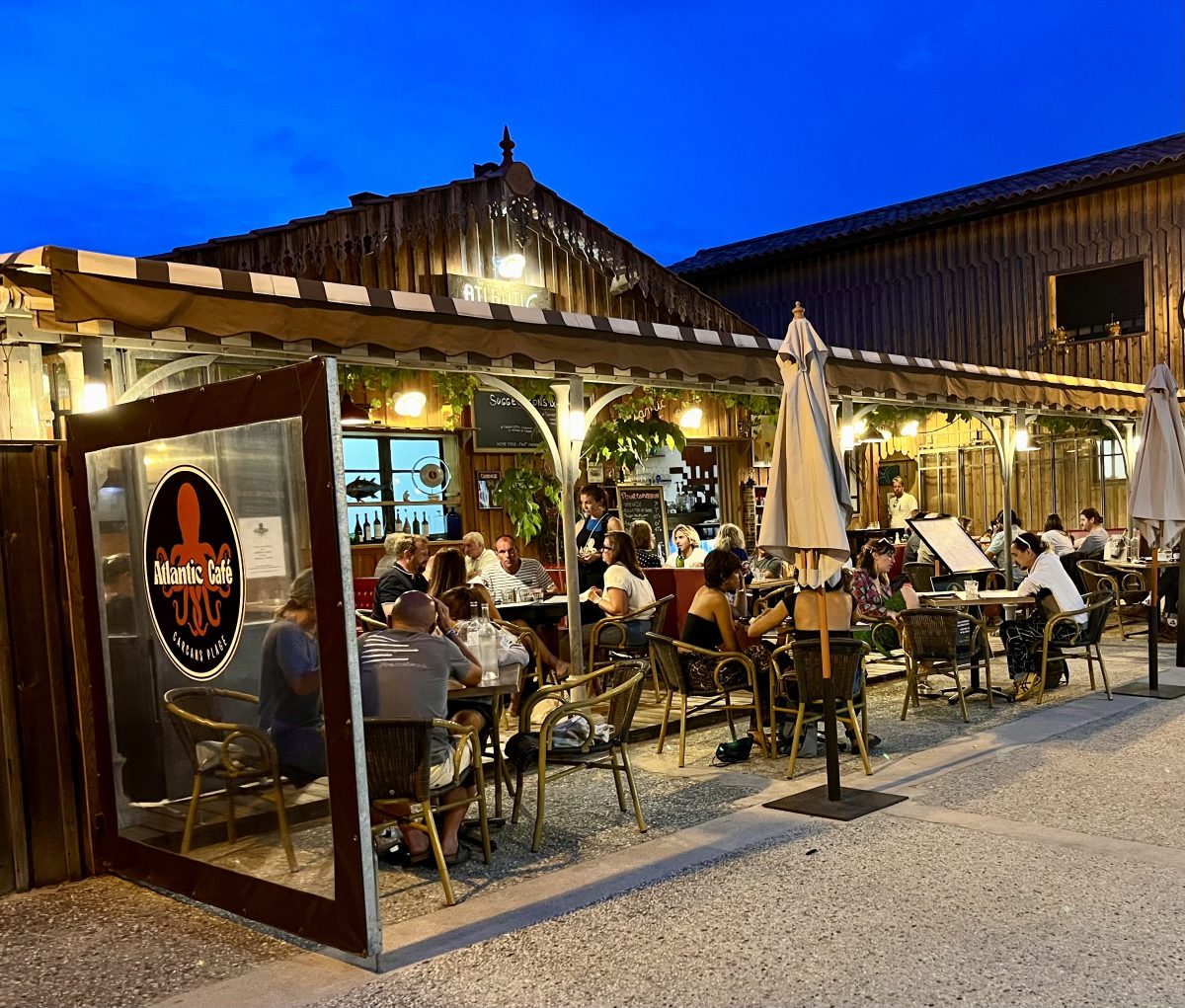 L'Atlantic Café