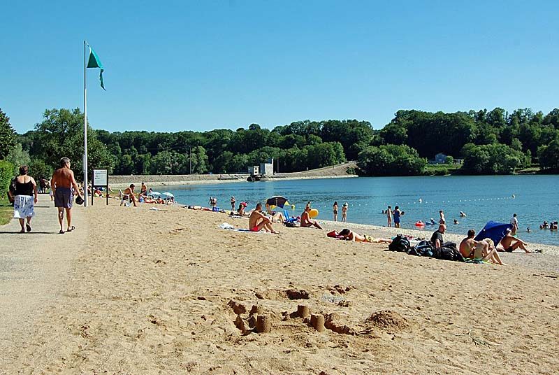 Baignade au lac de Charmes