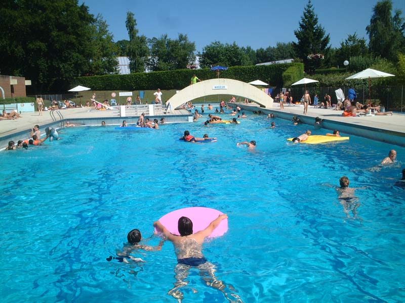 Piscine de Bagnoles de l'Orne