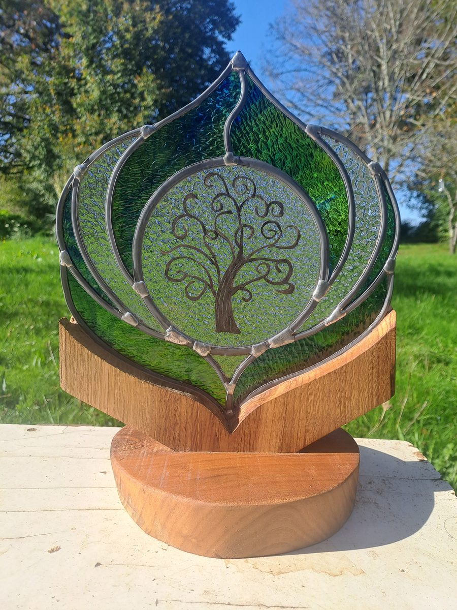 Atelier Pyverre - Vitraux et objets utiles et décoratifs en verre