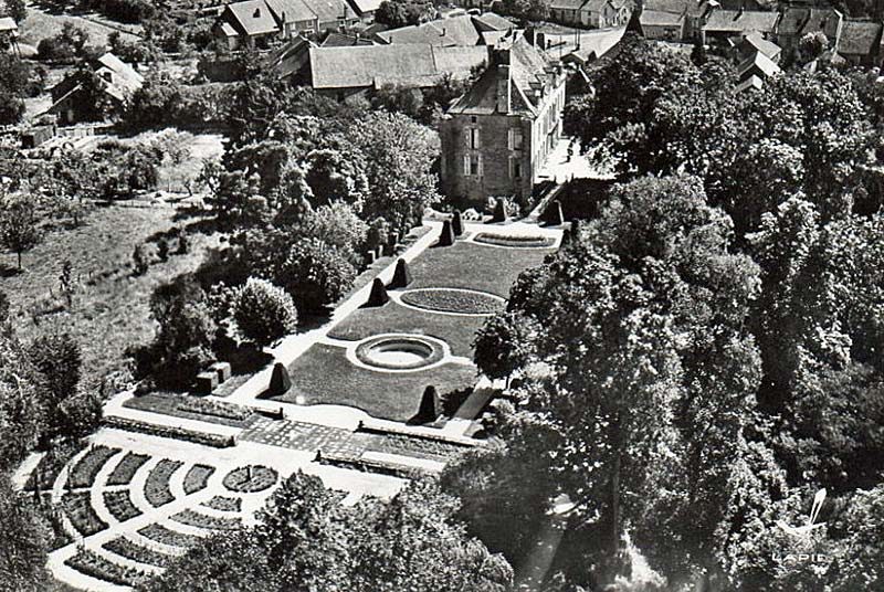 JARDIN DU CHATEAU DE PRANGEY