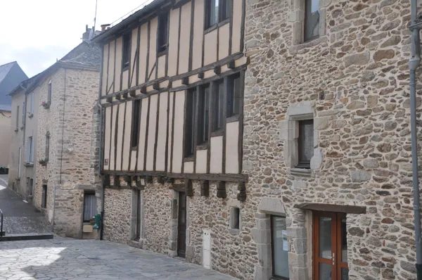 Visite commentée de Rieupeyroux