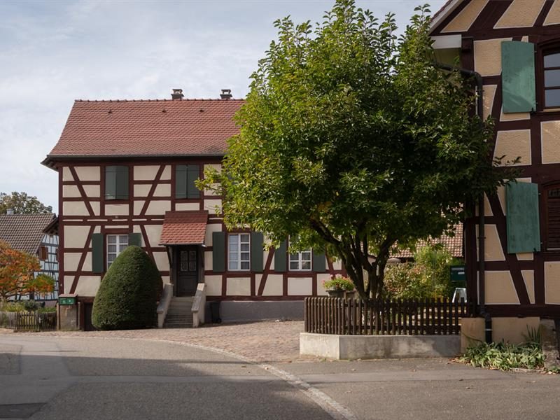 Maisons anciennes et cœur de village