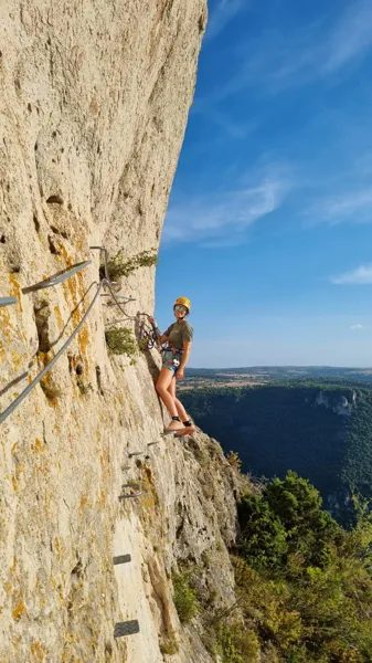 Roc et Canyon - Via ferrata, accompagnement et location de matériel