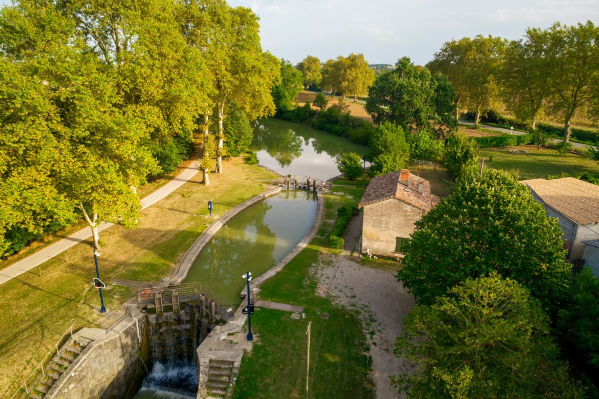 ECLUSE DE LAVAL