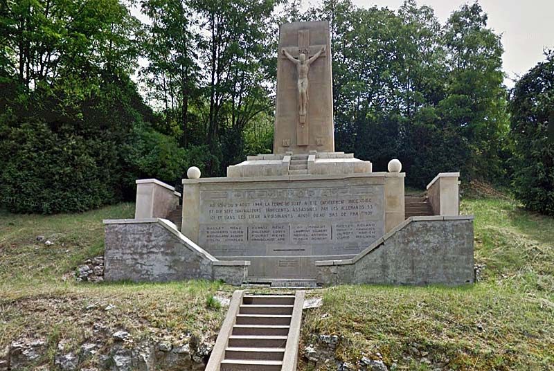 Monument commémoratif de la ferme de Suxy