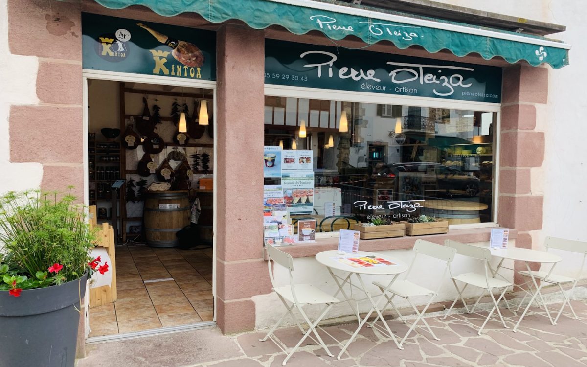 Boutique Pierre Oteiza