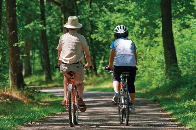 Balade à vélo dans la forêt de Chailluz
