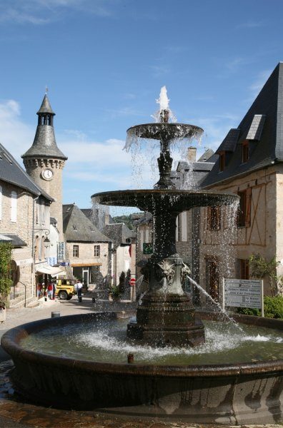 C. Fontaine des marchands de vin
