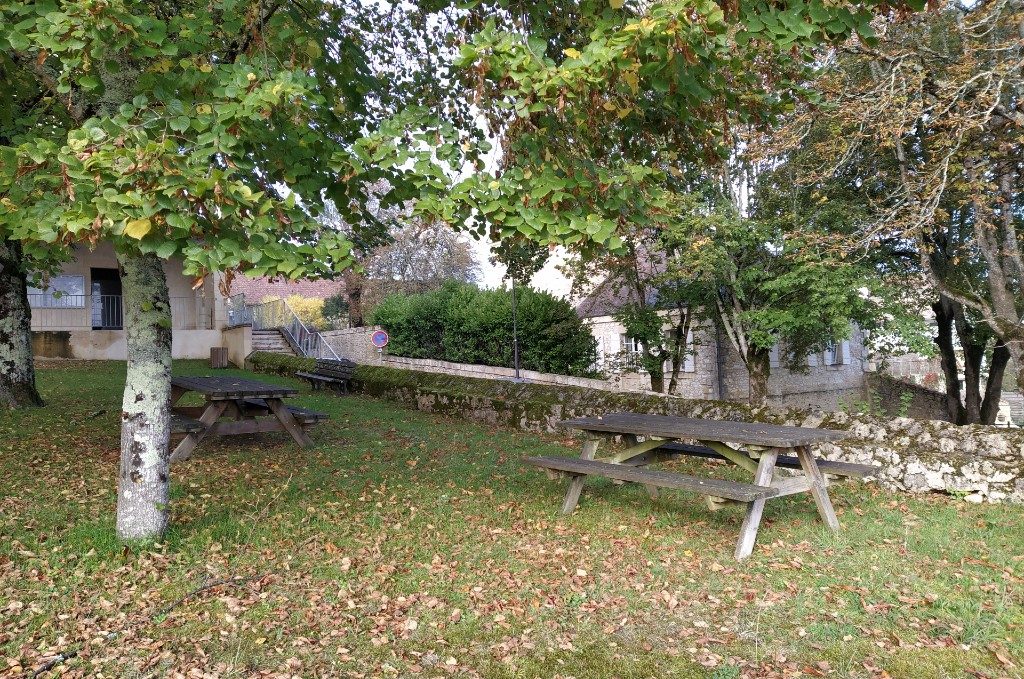 Aires de pique-nique à Beaumont-du-Périgord