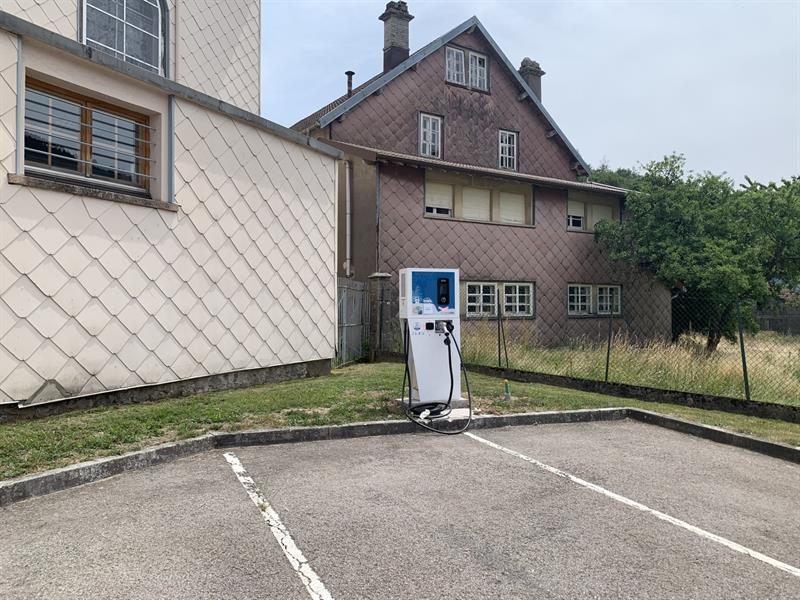 Ventron- Borne de rechargement rapide de véhicules électriques