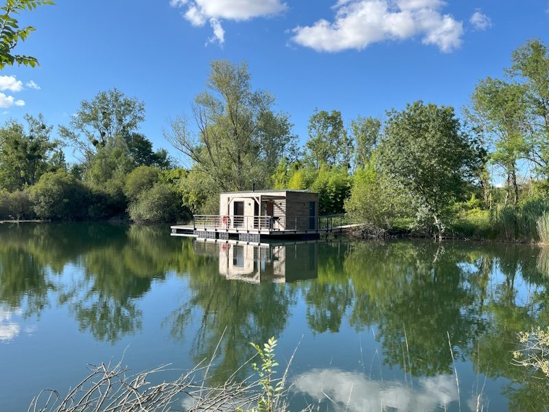 Lodge Libellule Rouge