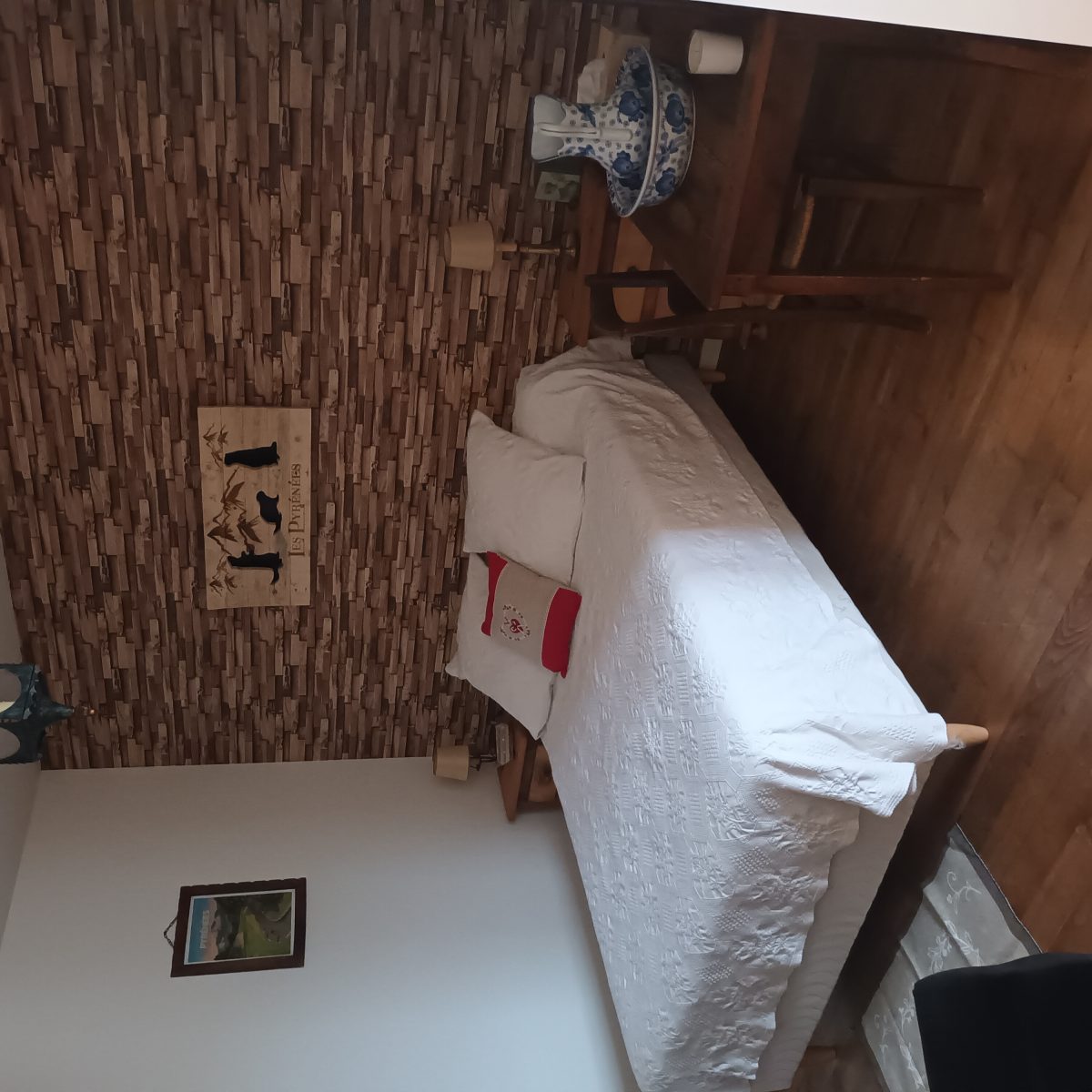 LE LOGIS DU ROCHER