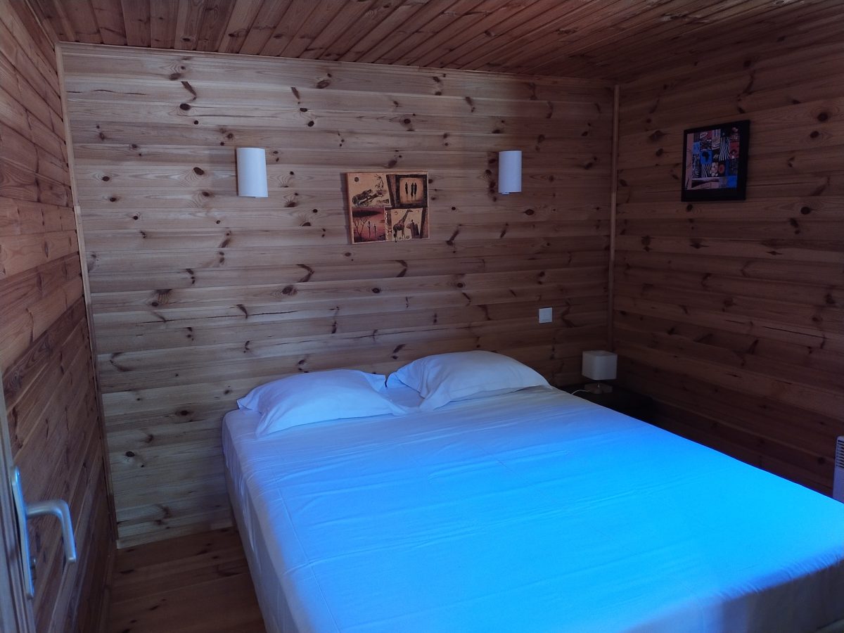 LES GITES DES PALOMBES - CHALET BLANC