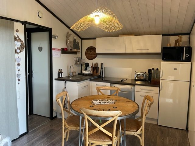 LES CHALETS DE LA RULE - BOIS JOLI