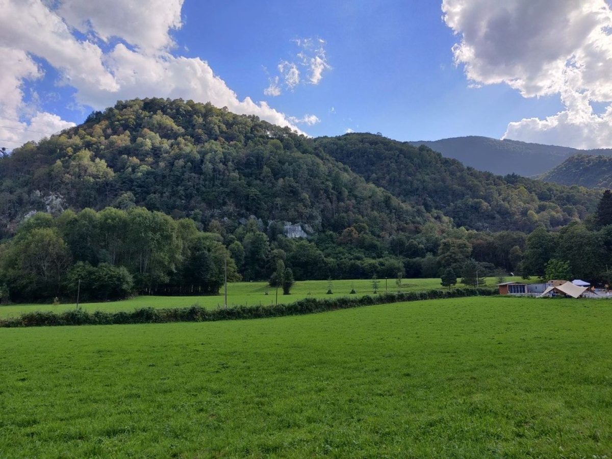 Aire Naturelle de camping du Val Eveillé