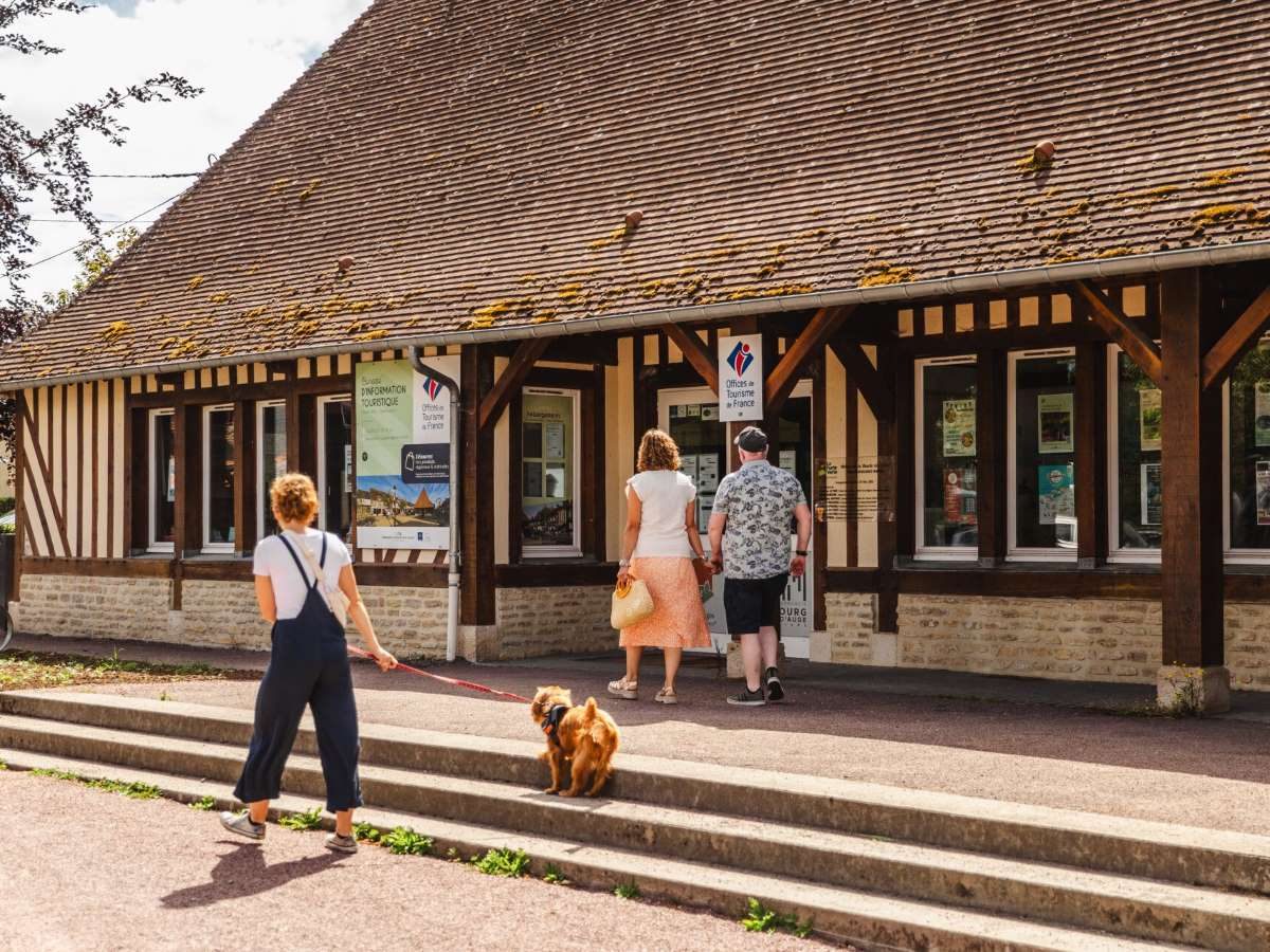 Normandie Pays d'Auge - Bureau de Beuvron-en-Auge