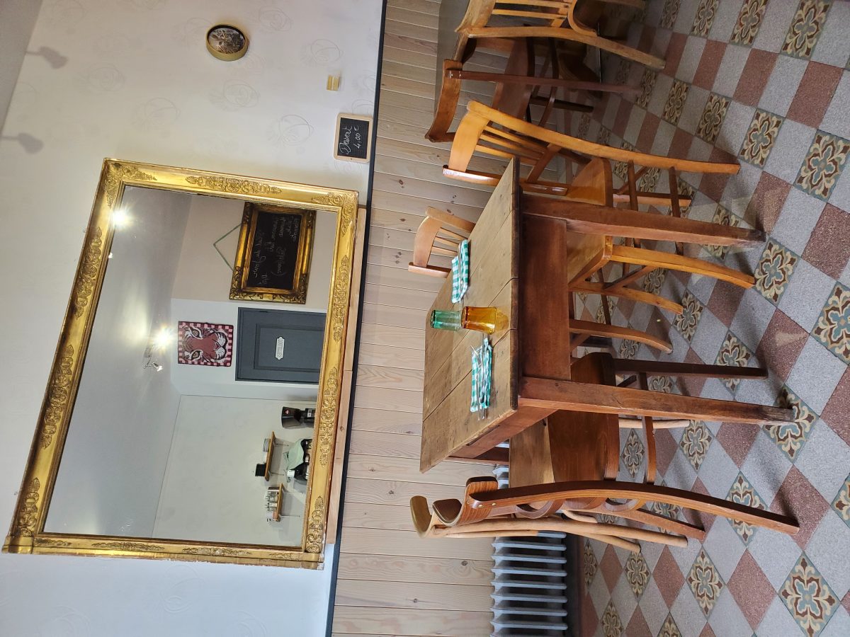 OM-MA, cantine et yoga
