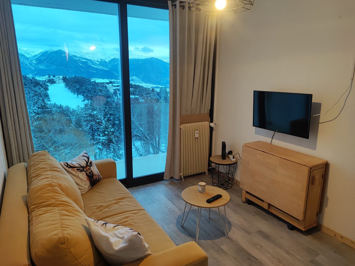 LA VUE SUR MONTAGNE