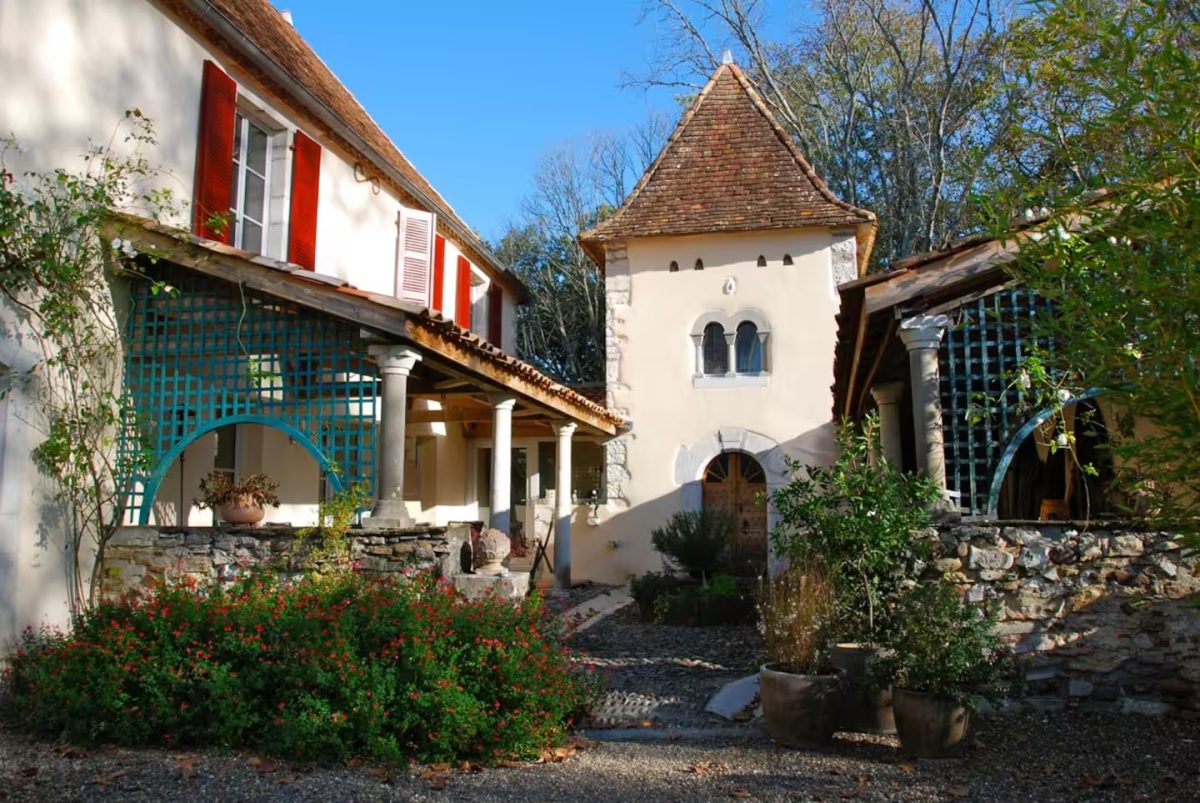 Le Cloître
