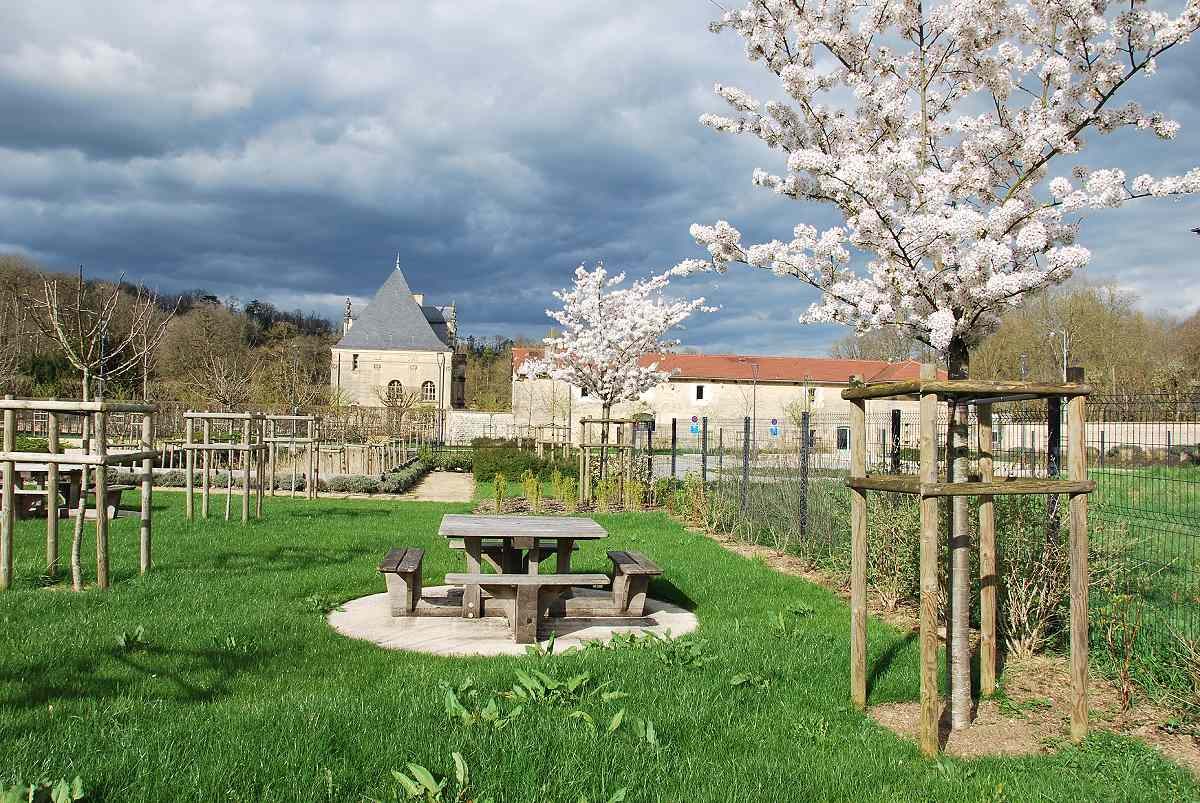 Aire de pique-nique du château du Grand Jardin