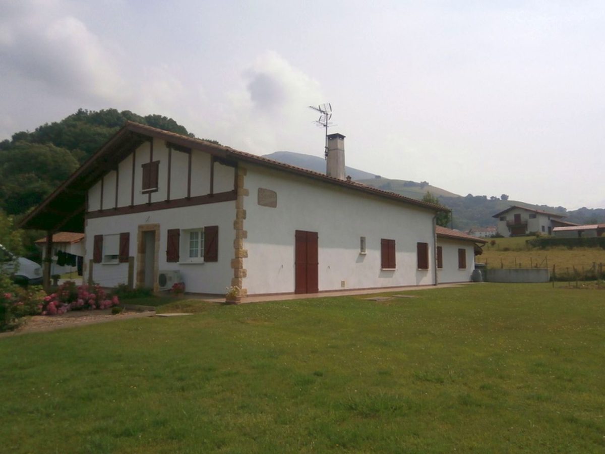 Madame Arbil ROSAS "Urkiola"
