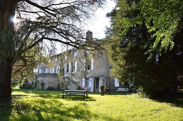 Manoir à Anlhiac