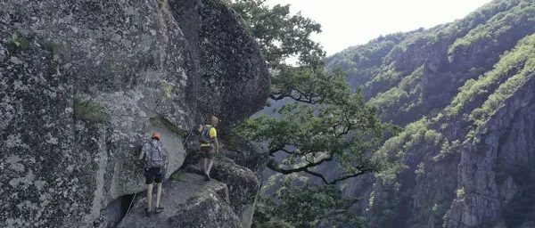 Bureau des moniteurs d'Argences-en-Aubrac - Via Ferrata
