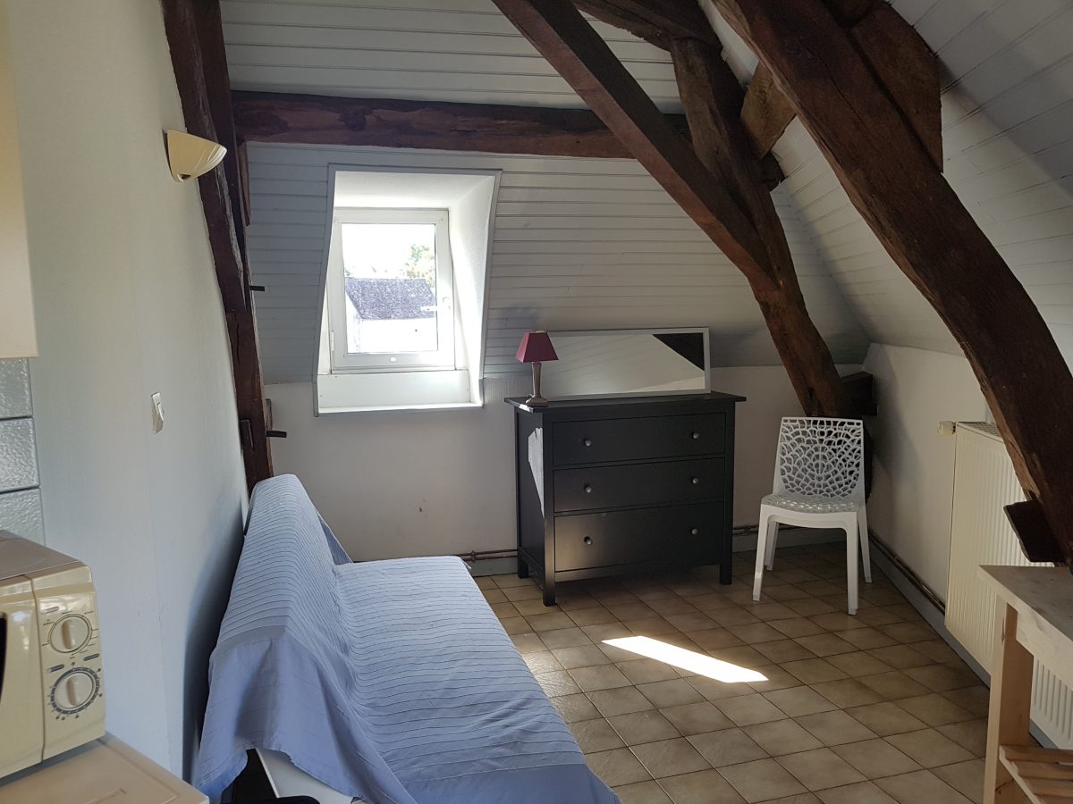 Studio 6F - Mme GRES-POMPIER