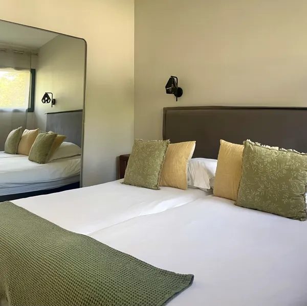Domaine Le Vaxergues : Gite Ecolodge Le Rougier