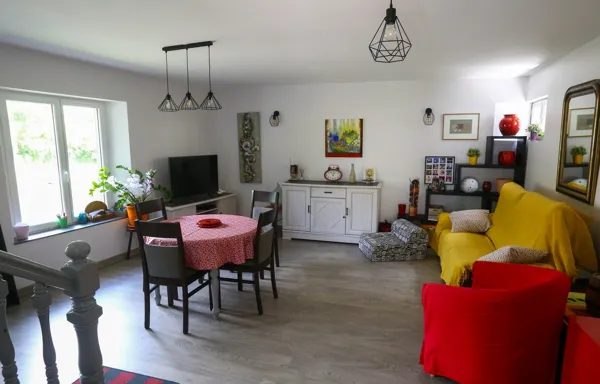 Maison au bord de la rivière