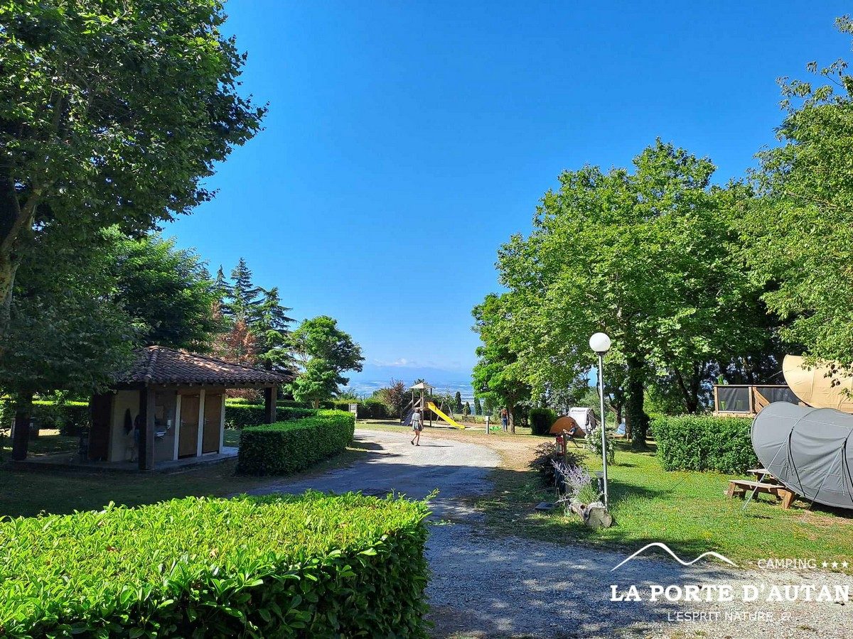 ECO-CAMPING LA PORTE D'AUTAN