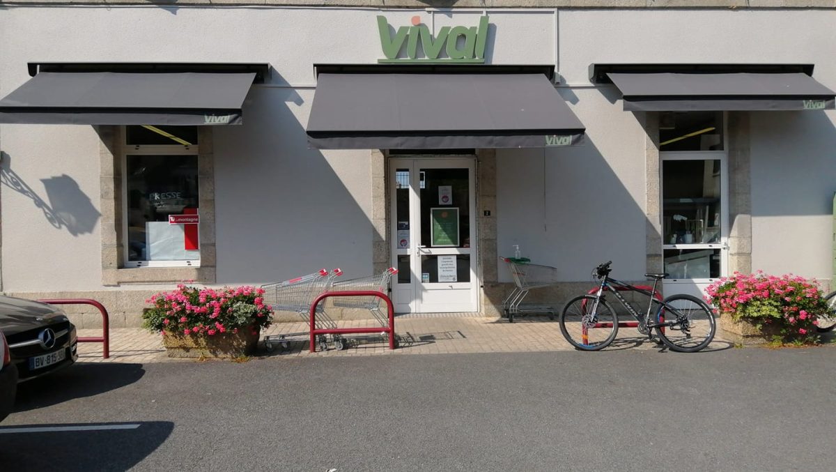 Vival ,  magasin multi-services