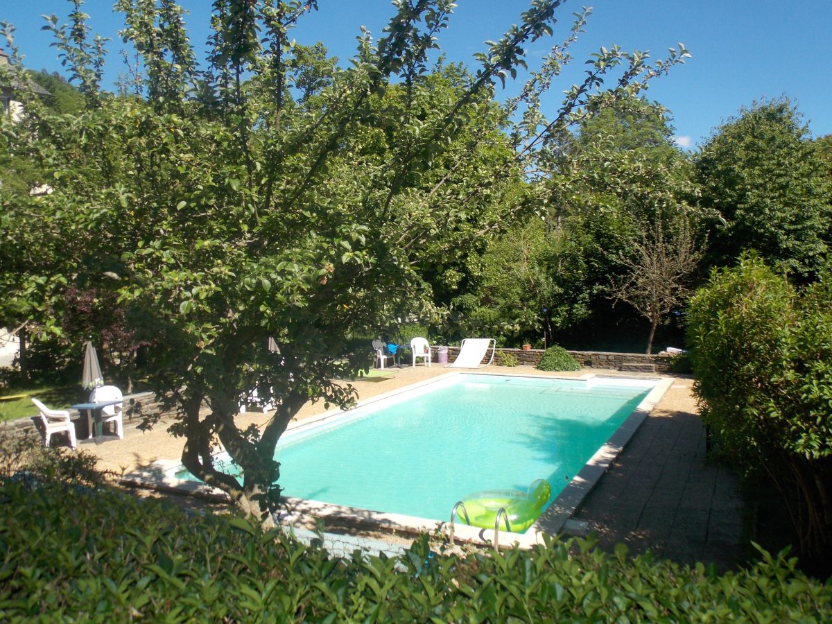 HOTEL DU PONT