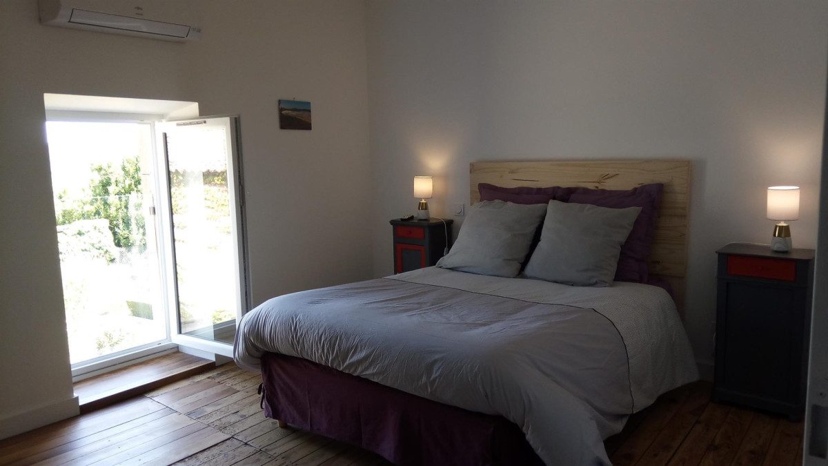 VIGNERONNE - CHAMBRE AUTAN