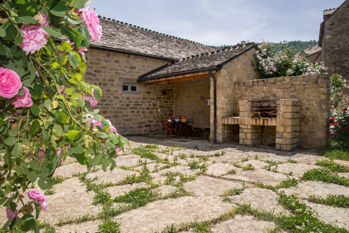 LA GRANGE AUX ROSES