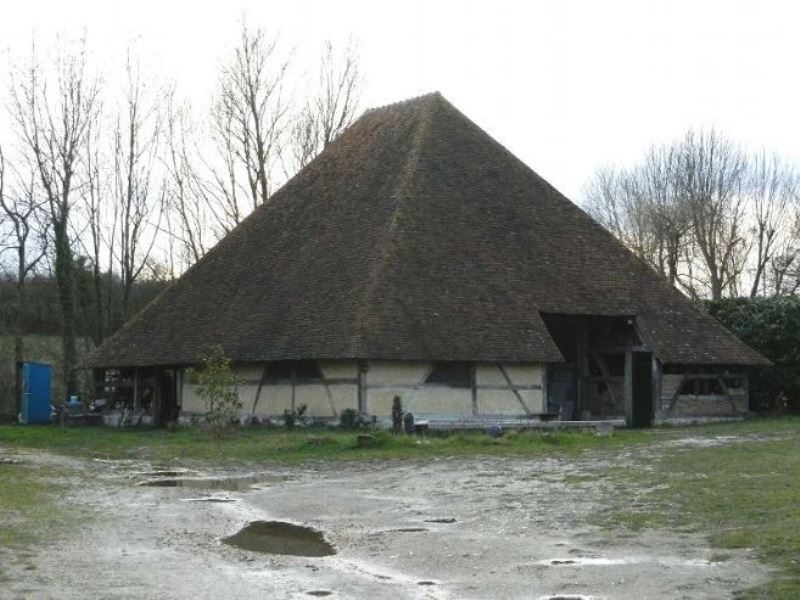 Grange pyramidale de la fontaine Bénat