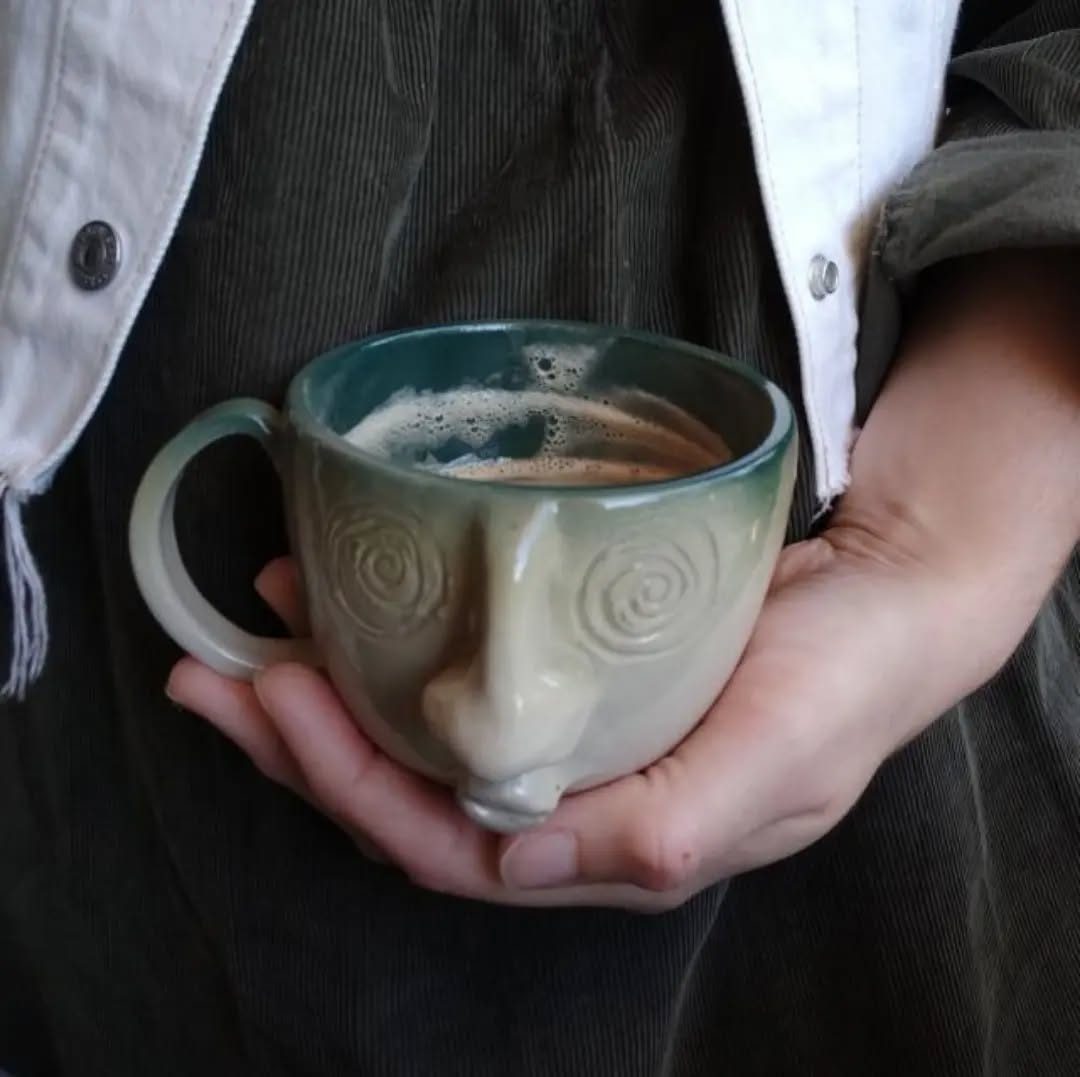 LOKATZA CERAMICS – ANDRÉA MUSTIGA