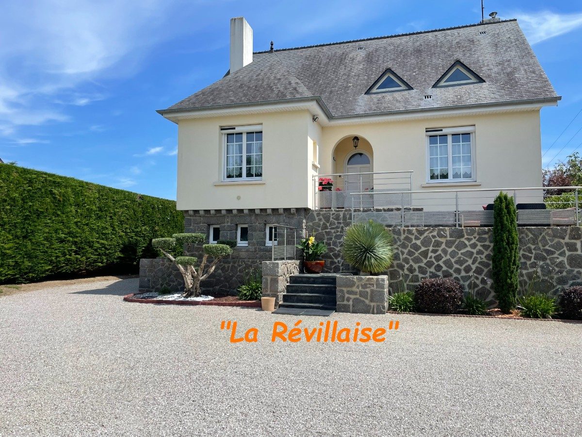 Meublé de Tourisme> Gîte La Révillaise