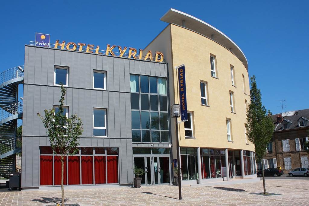 Hôtel "Kyriad" Charleville