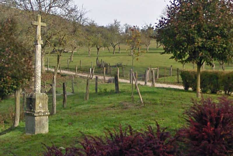 Croix de chemin de Chézeaux
