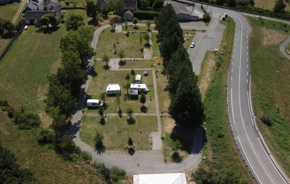 CAMPING PASSUS-LUPI