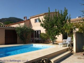 LAROQUE HOLIDAY VILLA